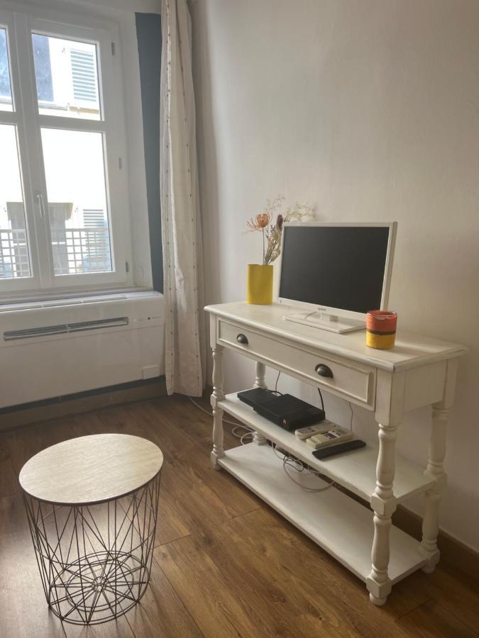 Le Fersen - Cosy Studio- Coeur Vieil Antibes Bagian luar foto